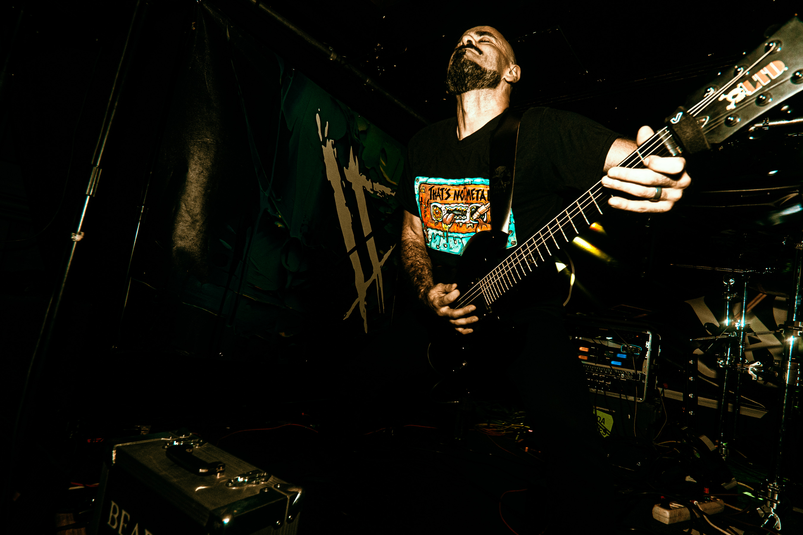 Hugo (Guitar & Vocals)